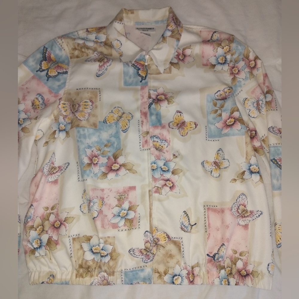 Alfred Dunner Petite Pink and Blue Floral Butterfly Print Jacket 💞